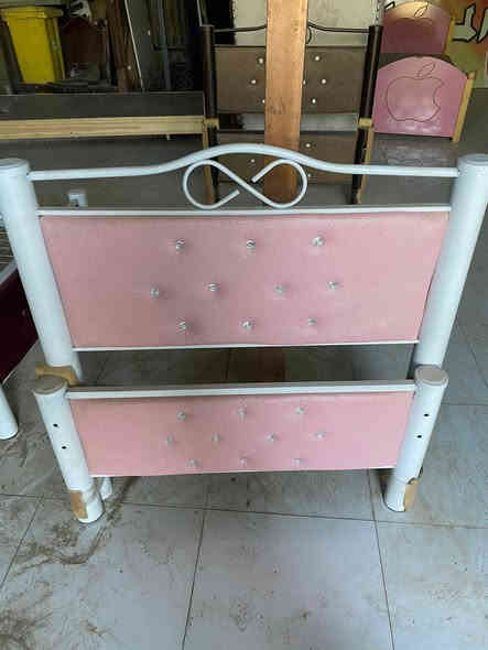 جرابي حديد ايراني موديلات جديده وزن ثقيل 
سعر ٥٠ الف بصره حي المدراء الشارع الخدمي 
*********** البصرة
