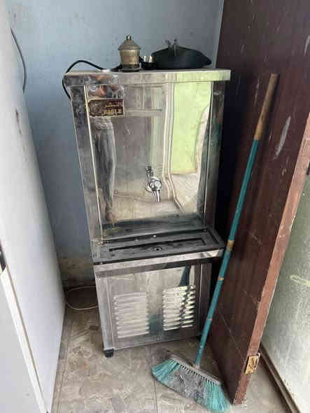 سلام عليكم قراض لبيع كلمن وسعره 
مكلف بلنشر تواصل مع هاذه رقم

‭0773 565 2252‬
