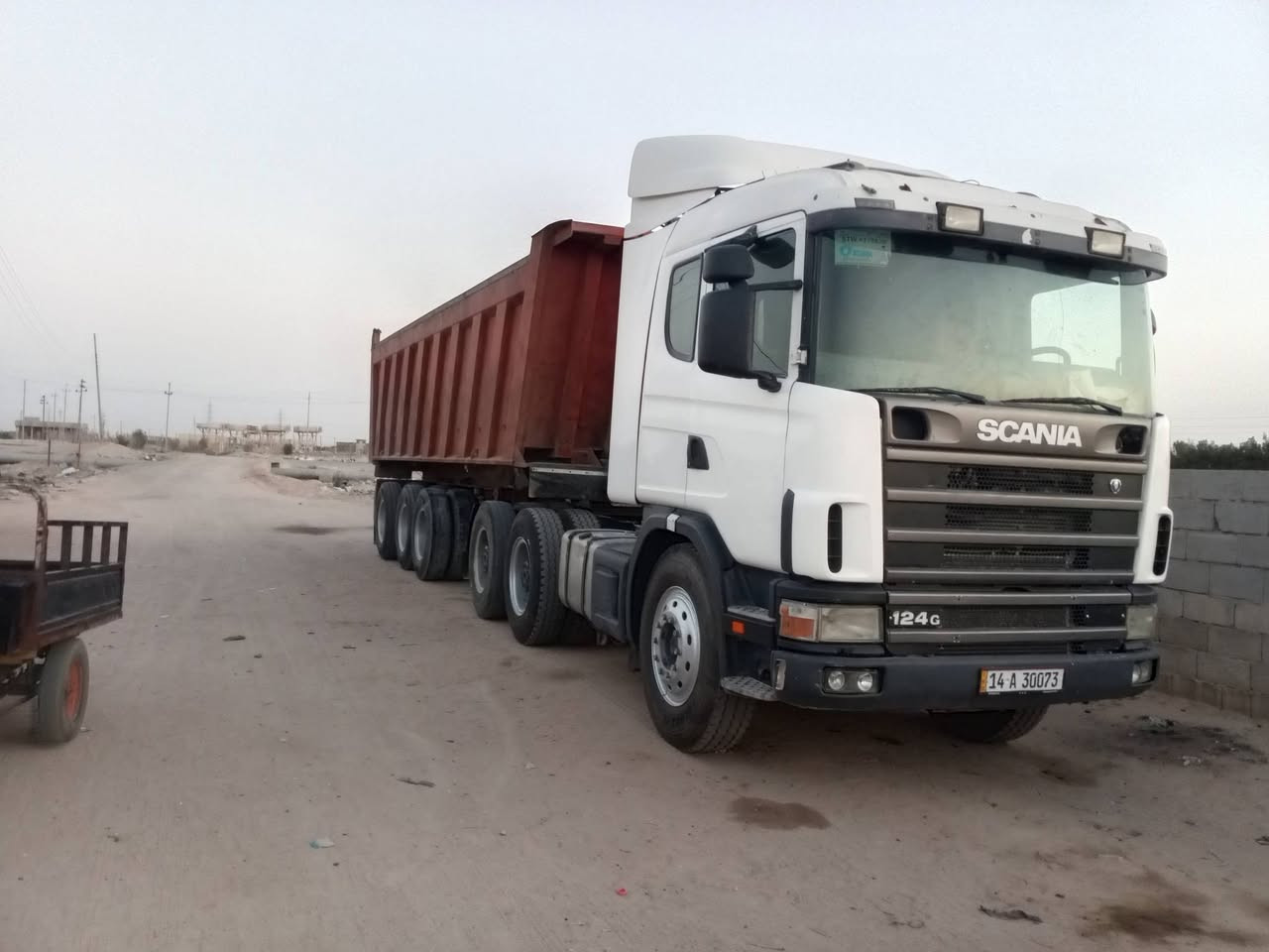 سلام عليكم سكانية 2003 شيراوي خليجي رقم بصره نكليزي ما معلايه سياره مكفولة راس وعربانة مكينة 420 سياره طخم تاير راس وعربانة سياره ما ناقصها اي شي العنوان بصره سفوان رقم الهاتف ***********
