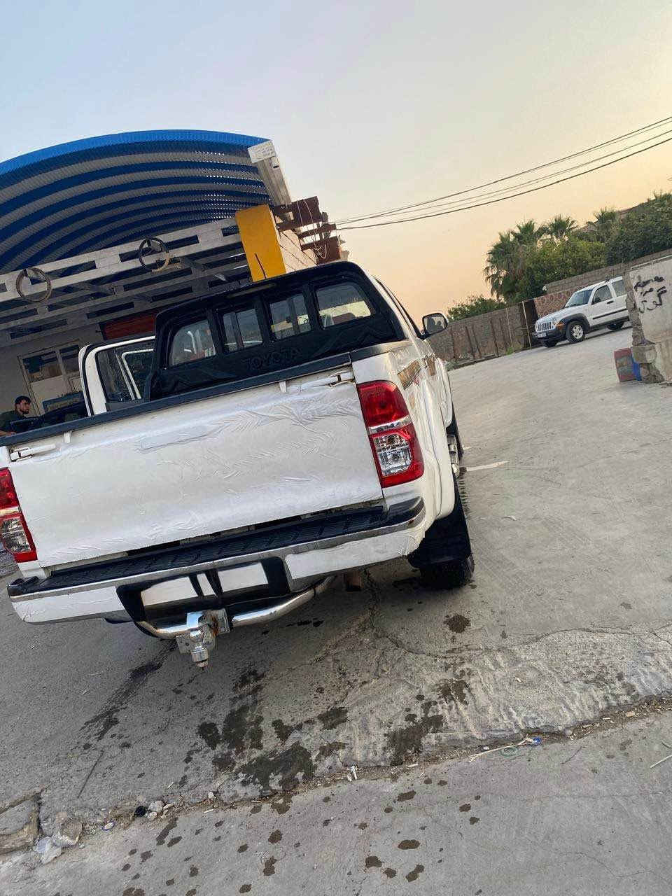 مرزيه گاز مؤديل ٢٠١٤ ناو سؤر سه ياره كه هه موو گيانى به شه رته ره مو ژينگه ى هه مووى نويه به ناوى خؤمانه تايه تازه يه 
كير و مه كينه به شه رته ته بريت به شرت يه ك بارجى سبوخه ٤ جى تحديل هه يه دواى ١٦٥$ كه ميك مه جالى براينه تيدايه *********** أربيل, العراق
