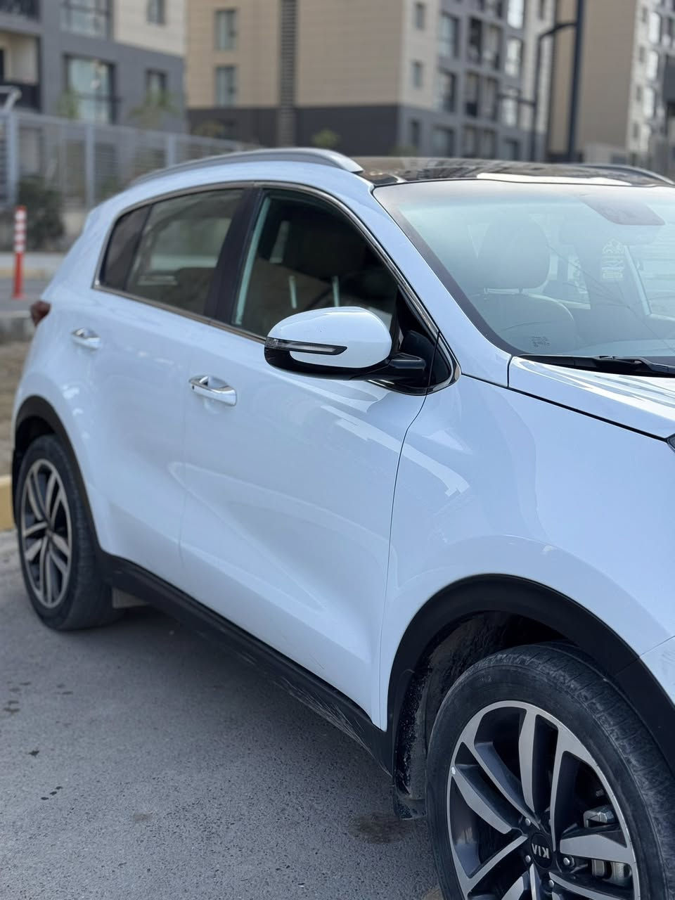 للبيع
سبورتج 2020 

خليجي 1/1

مكفوله من الصبغ والتبديل فقط بيها بارد على كد اصبعين 

 رقم اربيل باسمي شرط التحويل 

السياره اعلى مواصفات 

السعر 210$ بيها مجال

للاستفسار اتصل 

***********

مكاني / بغداد_حي الحسين
