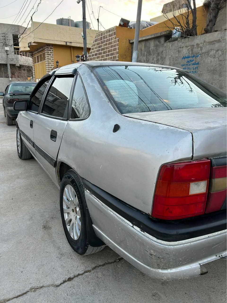 بەناوی خوای گەورە
ئۆپڵ مۆدێل 1993 مەکینە 18 ئاڕمی پلاستیکی سلێمانی دەعمو لێ دراوی نیە پێشو دوای کەپسە سڵایتە گێڕو مەکینەو کارەبا مەزبوتە هەموی ئیشەکات نرخ (23)گەڵاو مەعمەلە شوێن( سەید سادق) ژ.م (***********) السليمانية, العراق
