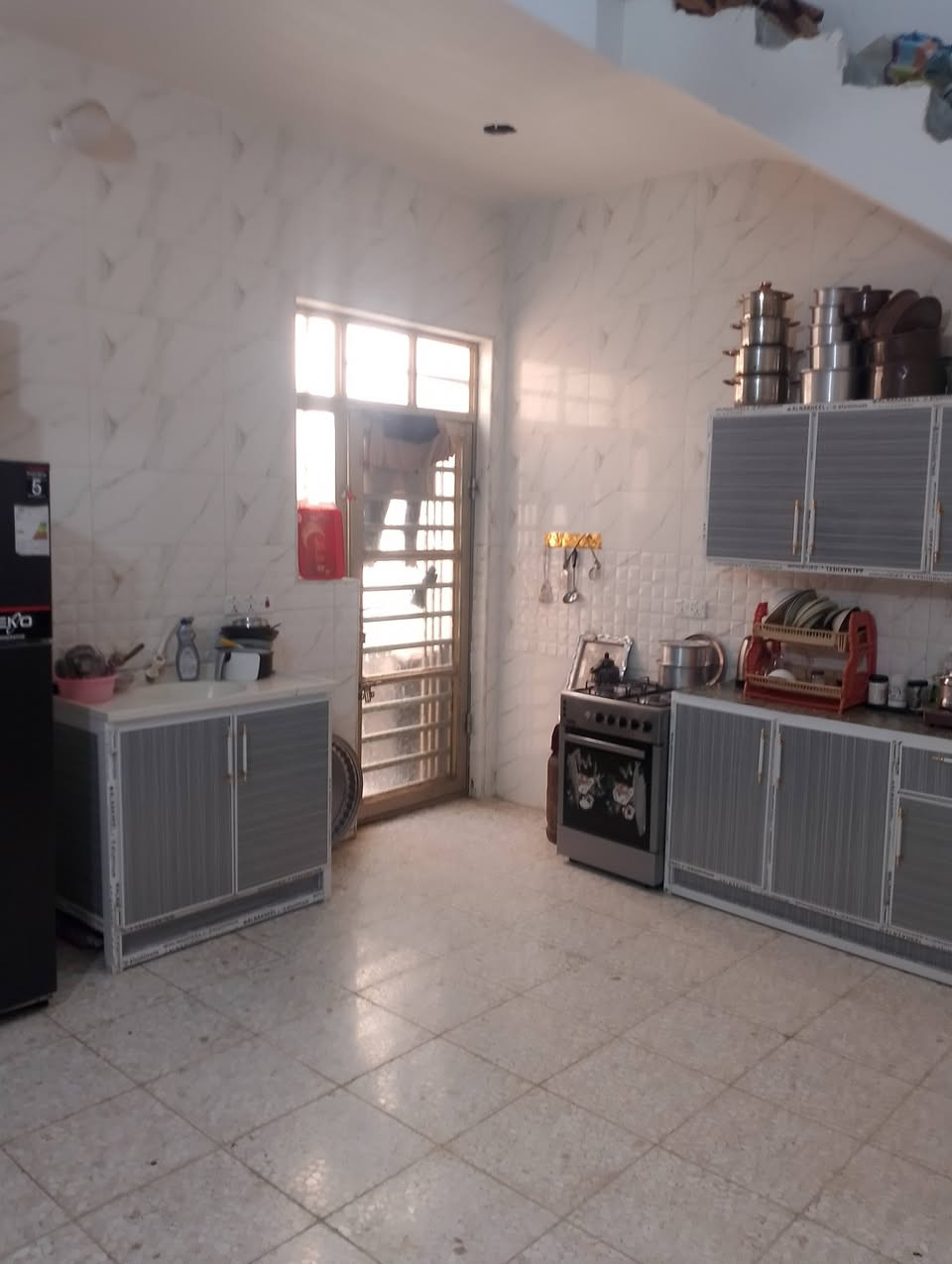 سلام عليكم دار زراعي لبيع سند 25المساحه 125متر بناء حديث سنه 2025 عنوان رئاسه العبيدي شارع عشرين مقابل افران الزيتون خلف شارع 15 استفسار ***********
