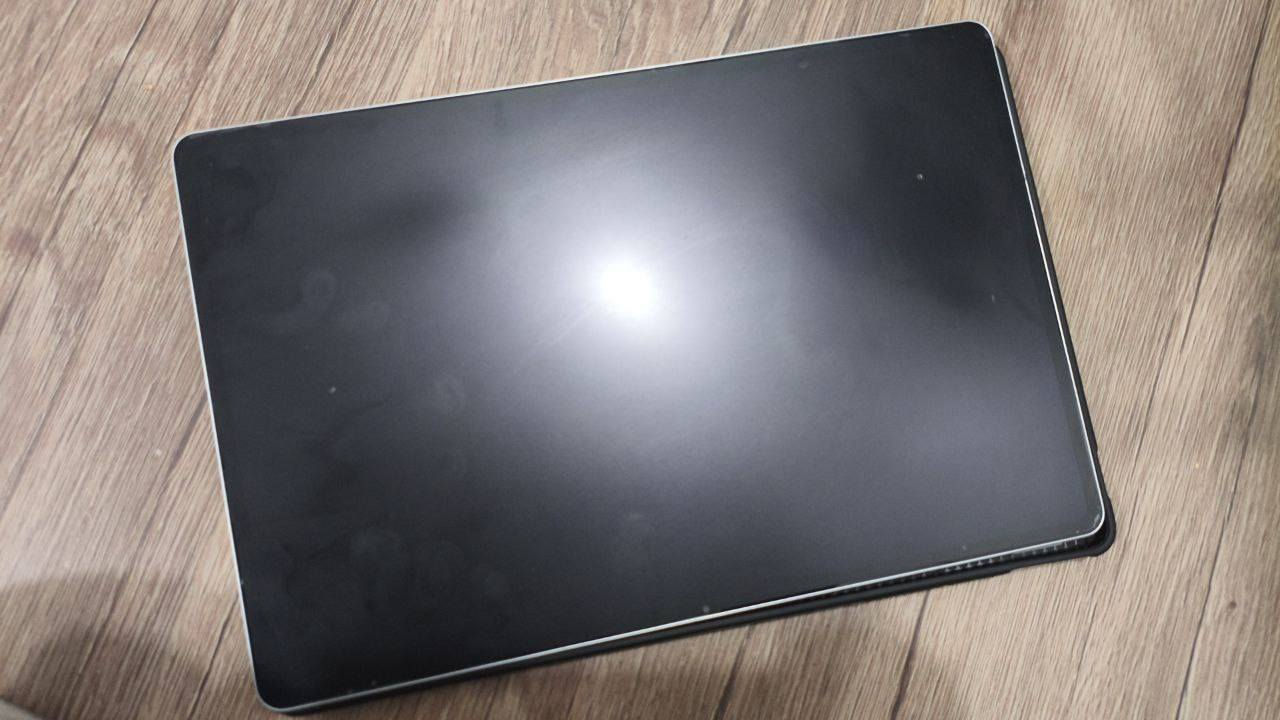 ملحقات كامله كارتون شاحنه كيبورد قلم
ما مصلح استعمال قليل 3 اشهر 
.
المعالج: Qualcomm Snapdragon 8s Gen 3
النوع الشاشة : OLED بمعدل تحديث 144Hz.
بطارية 10050 مللي امبير 
نظيف جدا 
السعر 700 
المكان اربيل . ماموستيان سيتي


**إذا كنت صاحب هذا الإعلان وتريد حذفه لأي سبب، رجاءا أرسل رسالة إلى الدعم الفني**