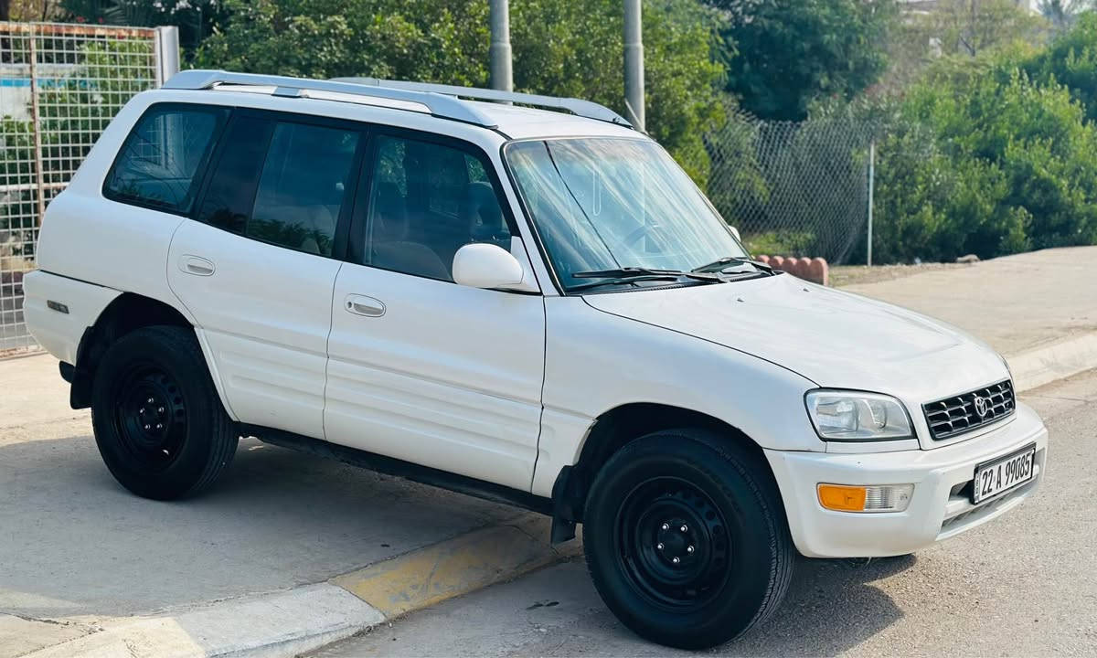 للبيع RAV4
السعر 82 بيها مجال 
‭0770 105 5524‬
الون ابيض 
كير عادي 
فور ويل شغال 
تايرات جديد 
صدر امامي خلفي جديد 
غرفتها جديد موضح بصور 
رقم سنويه جديد 
مكان السياره ديالى خانقين خناقين, ديالى

