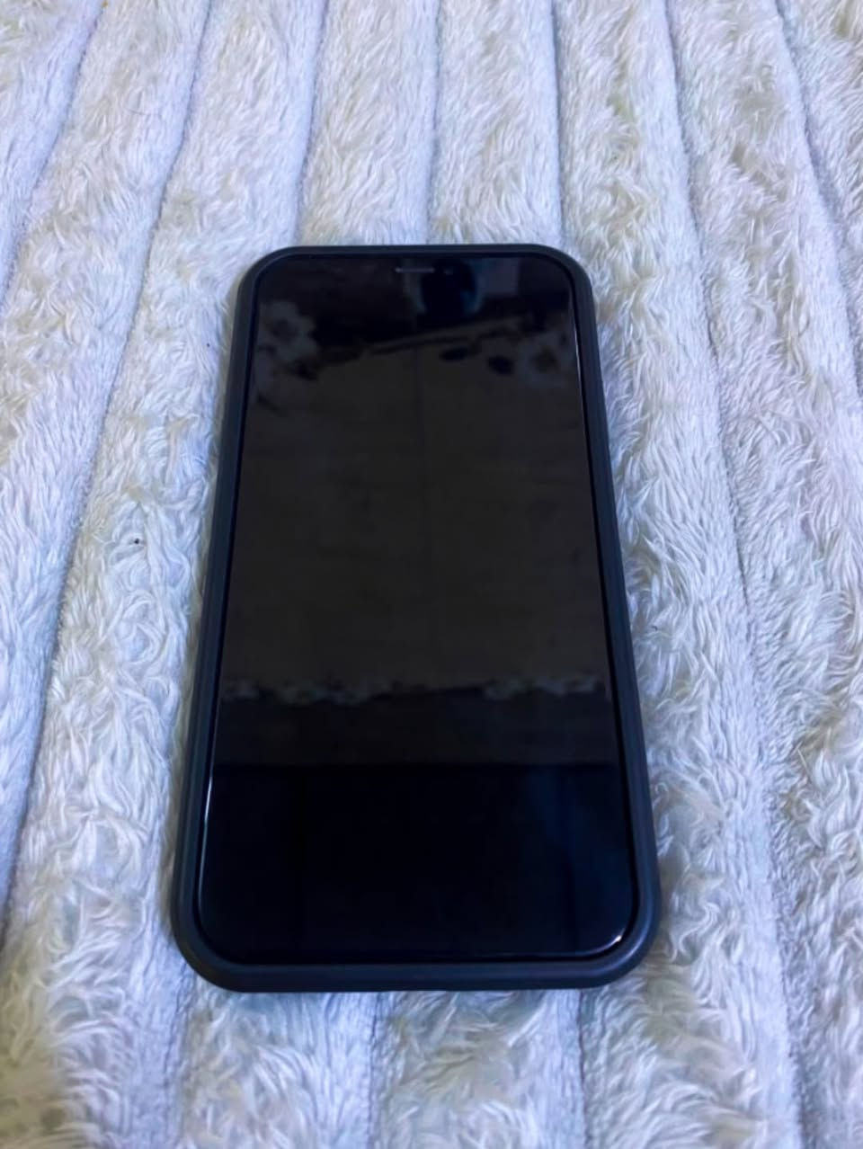 سلام عليكم للمراوس فقط ايفون 12 برو ماكس
ايفون XR 
ذاكره 64 
بطاريه 81 ما ملعوب بيها
شاشه ٣ خيارات مبدله اصليه لا تعليك ولا تشمر
تحديث 26
كامره 4K
بوبجي 60 فريم جير سكوب

مكان فلوجه *********** بي واتساب
