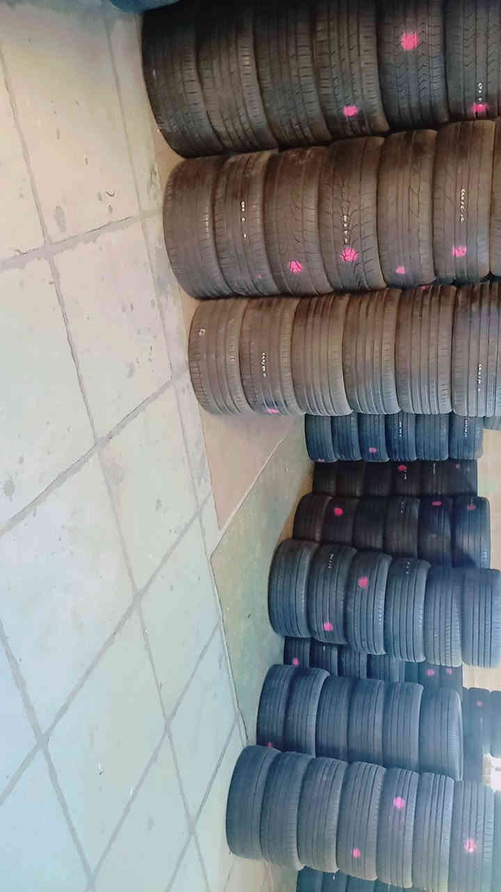 سلام عليكم تم وصول وجبه حاويتين  تايرات باله بنواعه مع وجود تايرات جارجر وجارنجر رياضي وتو سايز مع وجود الويل العنوان الدوره مجاور بانزيخانه المفرك مدخل باب الحاره مهديه الثانيه للاستفسار لتصال علرقم
***********

***********
