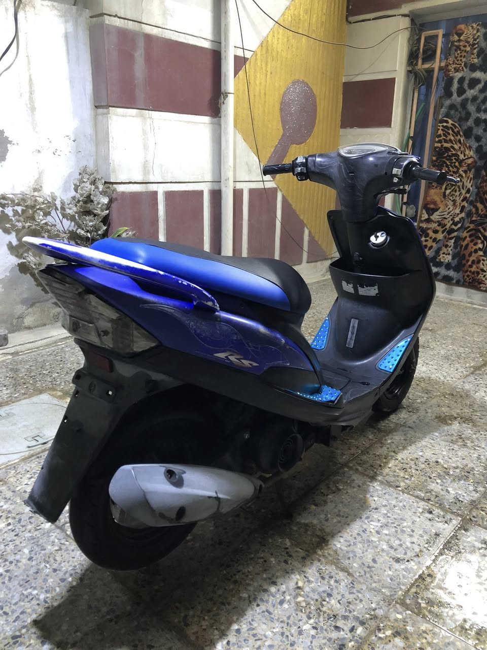 سلام عليكم للبيع ماكس عدلة رمبة ما بيها نقص برغي 
كفالة عامة ختم واحد ويه المكينة كهربائيات كله شغالة

كابريتر سلف كله بلادي مال رمبة 
السعر 750 وبيها مجال حك الجية شي قليل

 بغداد الامين الثانية

***********
