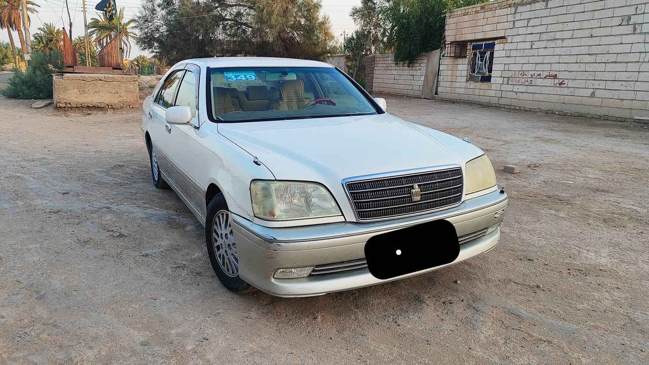 السلام عليكم 
ملكه 2003 رقم ذي قار محرك جديد ديفور الكبير 
سياره بأسمي مكفوله كفاله عامه 
السعر 145 وبيه مجال بسيط 
الاتصال على الرقم ***********
