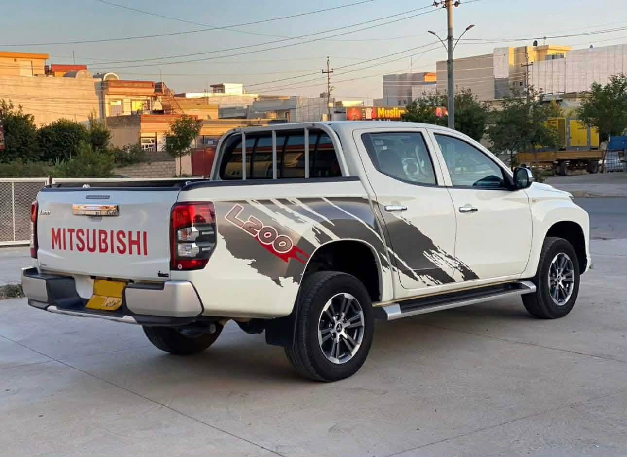 پیکاب L200 قەزافی 2021
 
مواسەفات  بەنزین دەرەجە یەک , 
دەبڵ ئەکسل , ڤۆلیۆم و ویل کرۆم ویل کەپ  ، 
دەبل دەعامی , شاشە و کامیرە و فۆرمیکا
110 هەزار کیلۆمەتر ڕۆیشتوە
لەدەعامی بۆ دەعامی هیچ هیچی نیە بە شەرت
سەنەوی نوێیە تا 2027

گێر مەکینە هەموی بەشەرت 
لەسەر دەقی شەریکەیە

ژمارەی خاوەنەکەی
*********** شقلاوة, أربيل
