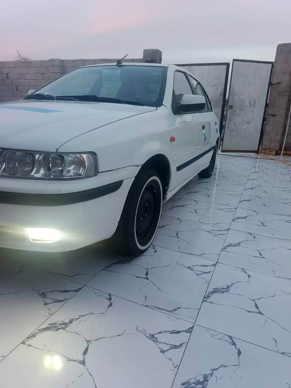 سلام عليكم سمند موديل 2011 للبيع سياره جاهزه من كهربائية كله شغاله تبريد ثلج تتفه شغاله سنتر لوك مكينه وكير جدد حداديه جديده تخم تاير بسمي رقم دولي سنويه 2027 رقمه ذي قار السعر 45 بيه مجال قليل عنوان ناصريه سجن الصلاحي رقم الهاتف ***********
