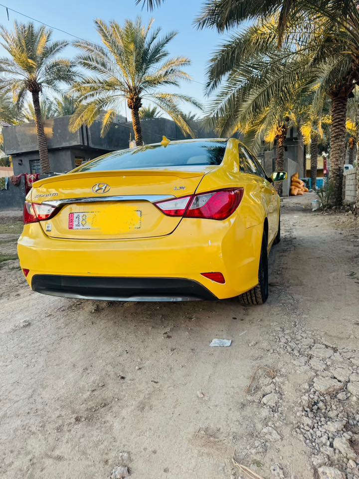 السلام عليكم سياره سوناتا للبيع مديل 2013السياره حيل جديده تخم تاير محرك جديد حداده جديده السياره وارد أمريكي حادثه جاملغ وبنيد بدون دواخل فقط تبريد شغال رقم بابل إنكليزي وسنويه جديده السياره جاهده على آخر حبيه سعره 94ورقه وبيه مجال الاستفسار الاتصال عل الرقم ‭***********
