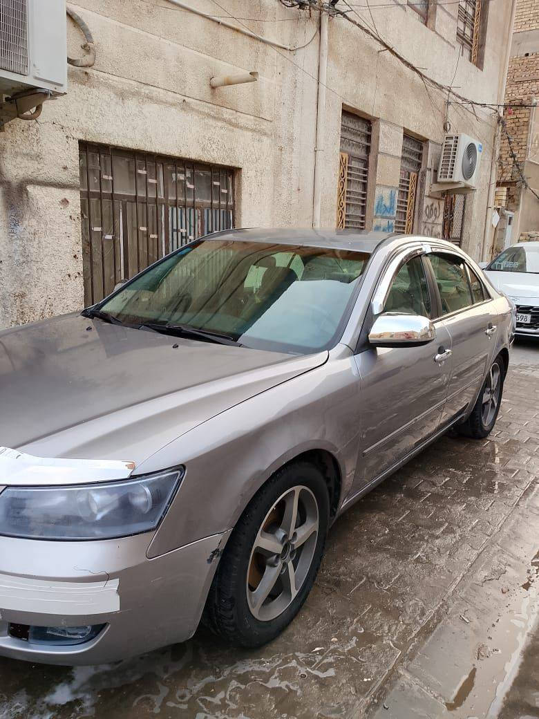 السلام عليكم
عندي سوناتا 2007 وارد امريكي 
حادثها جاملغ 
المحرك 3300
بيها ثلاث قطع صبغ 
بيها منظومه غاز 
السنويه جديده 2025
الرقم دولي 
بيع أو مراوس 
السياره بأسمي التحويل مُباشر
العنوان بغداد الشعله 
للإستفسار أكثر أما على الخاص او على الرقم التالي:
***********

