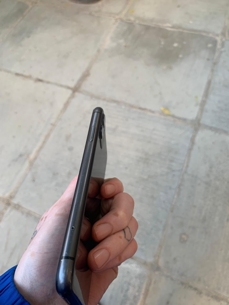 صباح الخير
‏١١ عادي فقط مبدل بي شاشه 
ال مراوس حسب قناعه 
نضافه ٨٠/١٠٠


**إذا كنت صاحب هذا الإعلان وتريد حذفه لأي سبب، رجاءا أرسل رسالة إلى الدعم الفني**