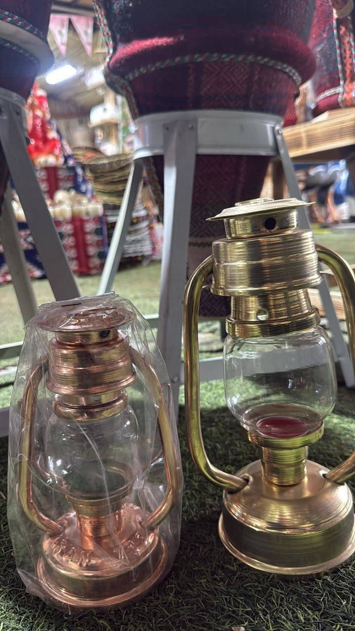 الف رحمه علئ روح امه وابوه الي يعلقلي مصدر رزقي الوحيد 
فانوس 🏮 شمعه كبير وصغير متوفر الان بكميه محدوده للحجز مراسله صفحه او علئ وتساب /*********** تتوفر خدمه توصيل للجمع المحافظات🚙🚙 سامراء, صلاح الدين
