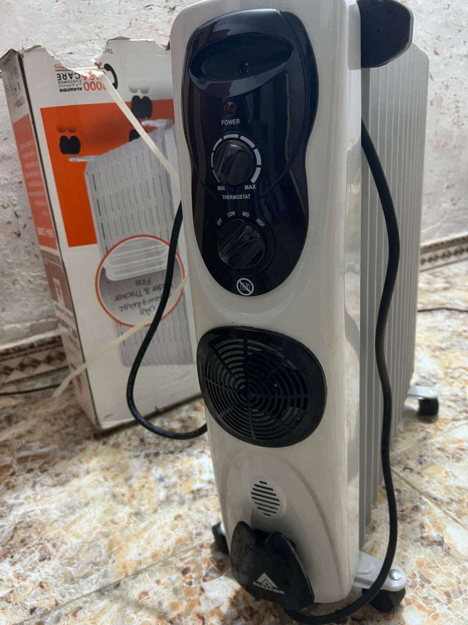 السلام عليكم صوبه زيتيه للبيع كلش استخدام سبوع نضافه ١
100/100اي عطل مابيها مثل ما موضح بالصوره 
السعر 100خاص موجود وتساب ***********
