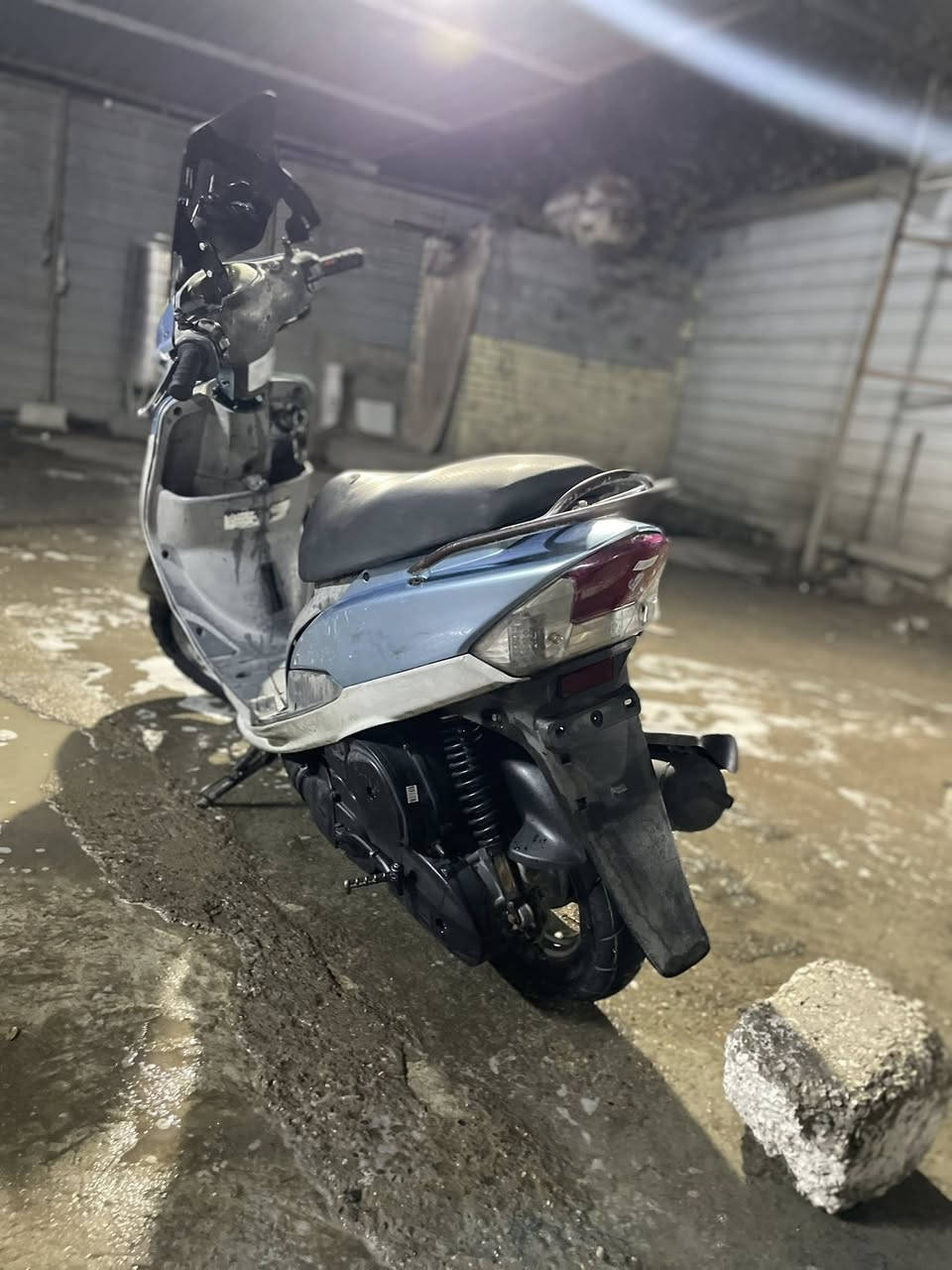 السلام عليكم ماكس منغولي للبيع مكينة بلادية ممفتوحة للبيع او مراوس شعندك نزل
السعر 550 
الاستفسار ***********
