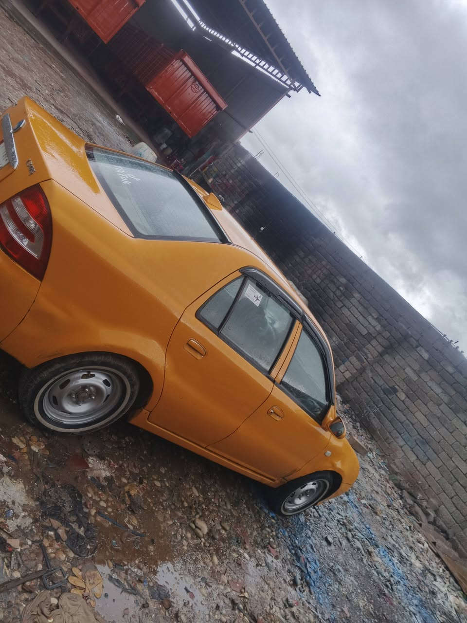 سي كي
موديل 13 رقم نينوه
سنويه 28 
صبغ احزام 
داخل اسود 
***********
