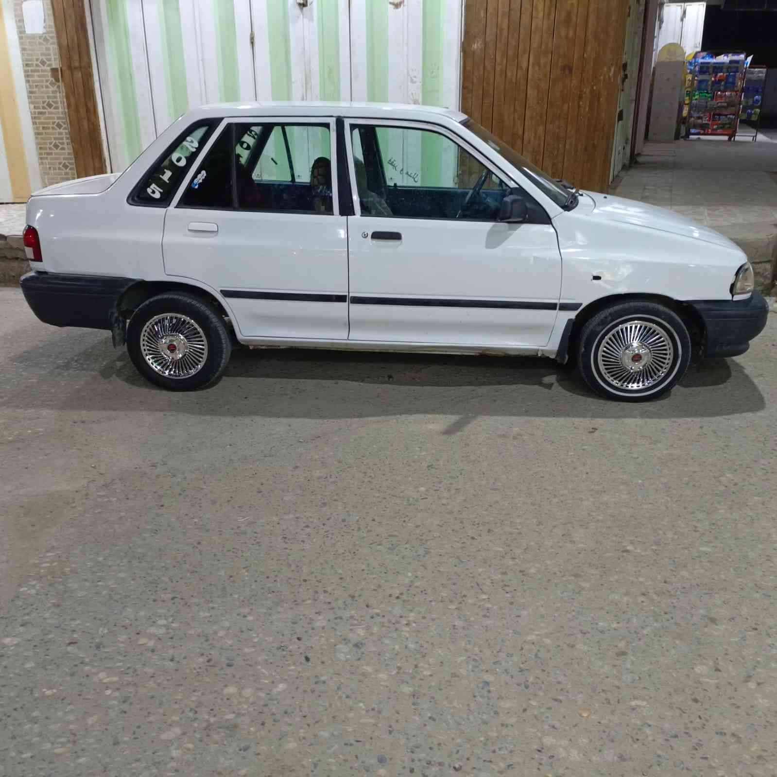 سلام عليكم سياره البيع سايبه مديل 2015 مكينه وكير مكفولات مكفوله كفاله عامه من ضربه وتبديل وصبغ  برانكيت مكفوله  حداده جديده تخم تاير الكهرباء كلها شغاله تبريد وتفه شغالات  ترايك وين ماتريد   سياره حلوه كلش  تقفيل بلرموت  سنتر الوك  سعر 27وبيه  مجال  قليل  مكاني العماره ميسان هاذ رقمي ***********
