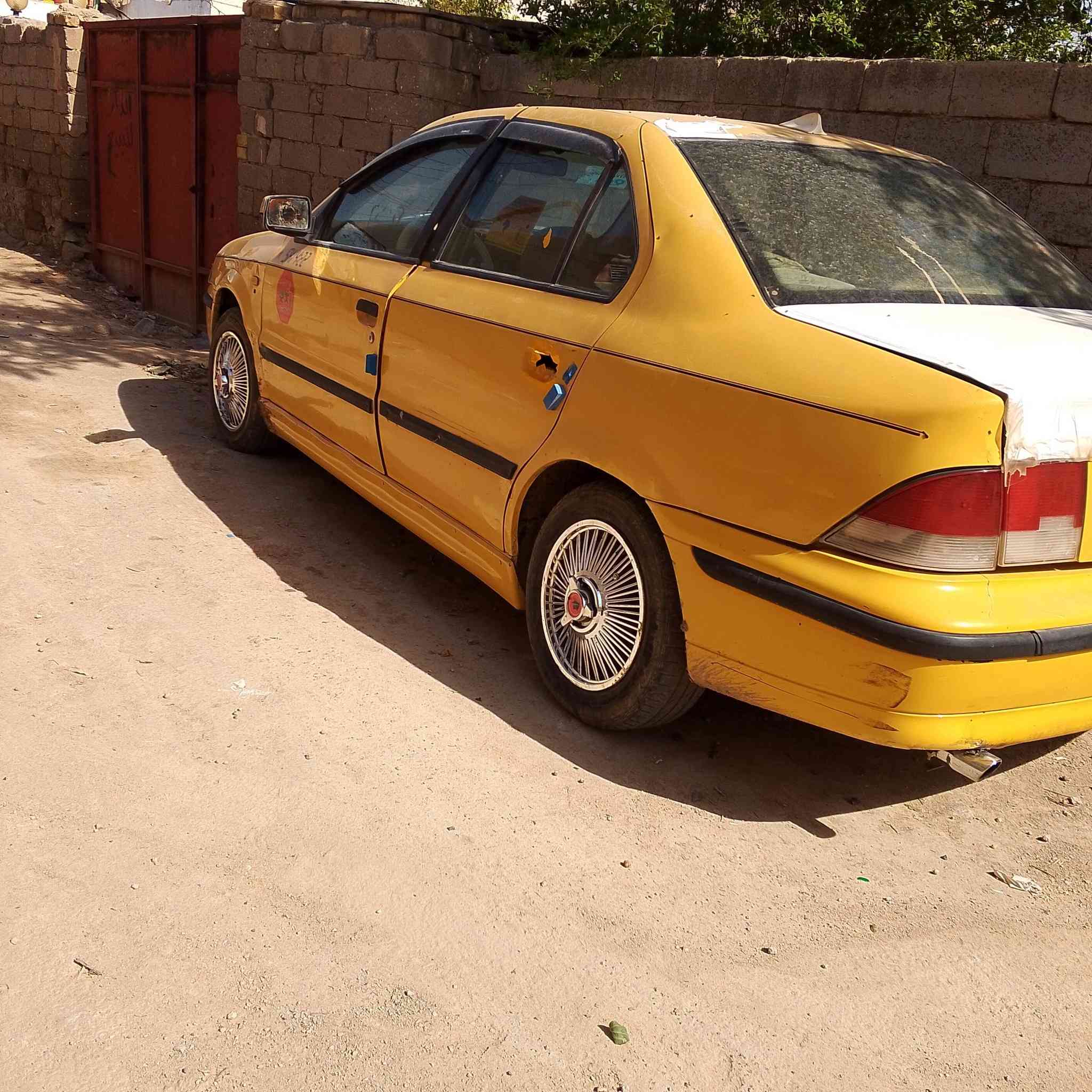 سلام عليكم سمند موديل 2011 رقم كربلاء سنوية ما صاقطة كير مكينة نضيفات سدر جديد مشط جديد عربانة شوية تعبانة غرامة مصفرة عليهة هيئة 800 عل مشتري السعر 20 وبيهة مجال مكان ديوانية شافعية الرقم ***********
