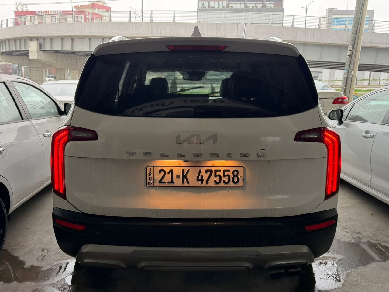 سلام عليكم اخوان 
كيا تليورايد موديل 22 فئه sx اعلى فئه بالتليورايد 
رقم سليمانيه بأسم شركه مداور او وكاله ماكو مشكله 
المواصفات معروفه مواصفات ال Sx 
بيها تبديل بيبان ثنين جهه السايق وتصليح بالتكمه والدوسه 
والجاملغ الخلفي بدون كص مصلح نفسه ومصبوغ 
البجم ما مفتوح بي برغي على وضع الشركه 
ماشيه 36 الف كيلو 
وبيها صبغات بعد اني ابيع صبغ حزام 
صور الحادث مرفقه بالمنشور وكلشي واضح 
السعر 195 وبيها مجال بسيط 
الي ما يعجبه السعر خلي يعبر المنشور او يذكر كلمه طيبه 
للاستفسار ***********
