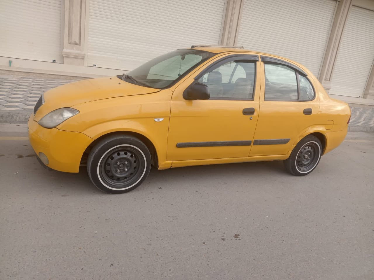 السلام عليكم طيبة 2016 بأسمي الرقم الدولي الجديد مصفره هيئة وغرامات السيارة كفالة عامة ما عدا الهلالات والدوس بيهن صبغ باقي السيارة كفاله محرك كير حدادية ما عدا الدبلات السعر 41 وبيها مجال بسيط رقم الهاتف ***********
