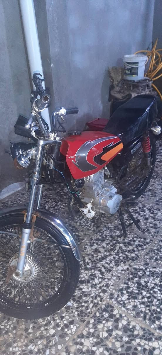 سلام عليكم  دراجه البيع اربع كير  كلك تكفلك بيه  اب ايشي
دراجه نفس بل صور 
مكاني  نجف كوفه  رقم  ***********
