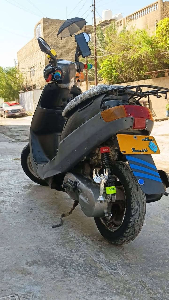 سلام عليكم دراجه للبيع بطه نضيفه نكره مكينه كهربائات وشلعه خير من الله السعر 250 ويبها مجال رقمي ***********
