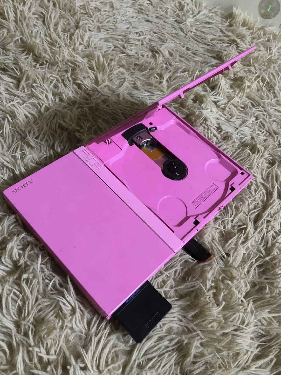 بلي تو وردي مع ملحقات 
السعر 75 
جوستك اسود ومحولة وفلاش وميموري
وجوستك وردي اصليه تحتاج واير


**إذا كنت صاحب هذا الإعلان وتريد حذفه لأي سبب، رجاءا أرسل رسالة إلى الدعم الفني**