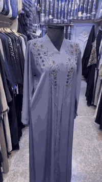 عبايه علي الشيباني 🔥🔥🔥جبه اماراتي رسمي😍😍😍 خامه راقيه🌷🌷شغل يدوي🌷🌷🌷جميع القياسات متوفر😍😍😍للحجر مراسلة الصفحة او وتساب***********
يوجد توصيل جميع المحافظات 🚗🚗🚗
