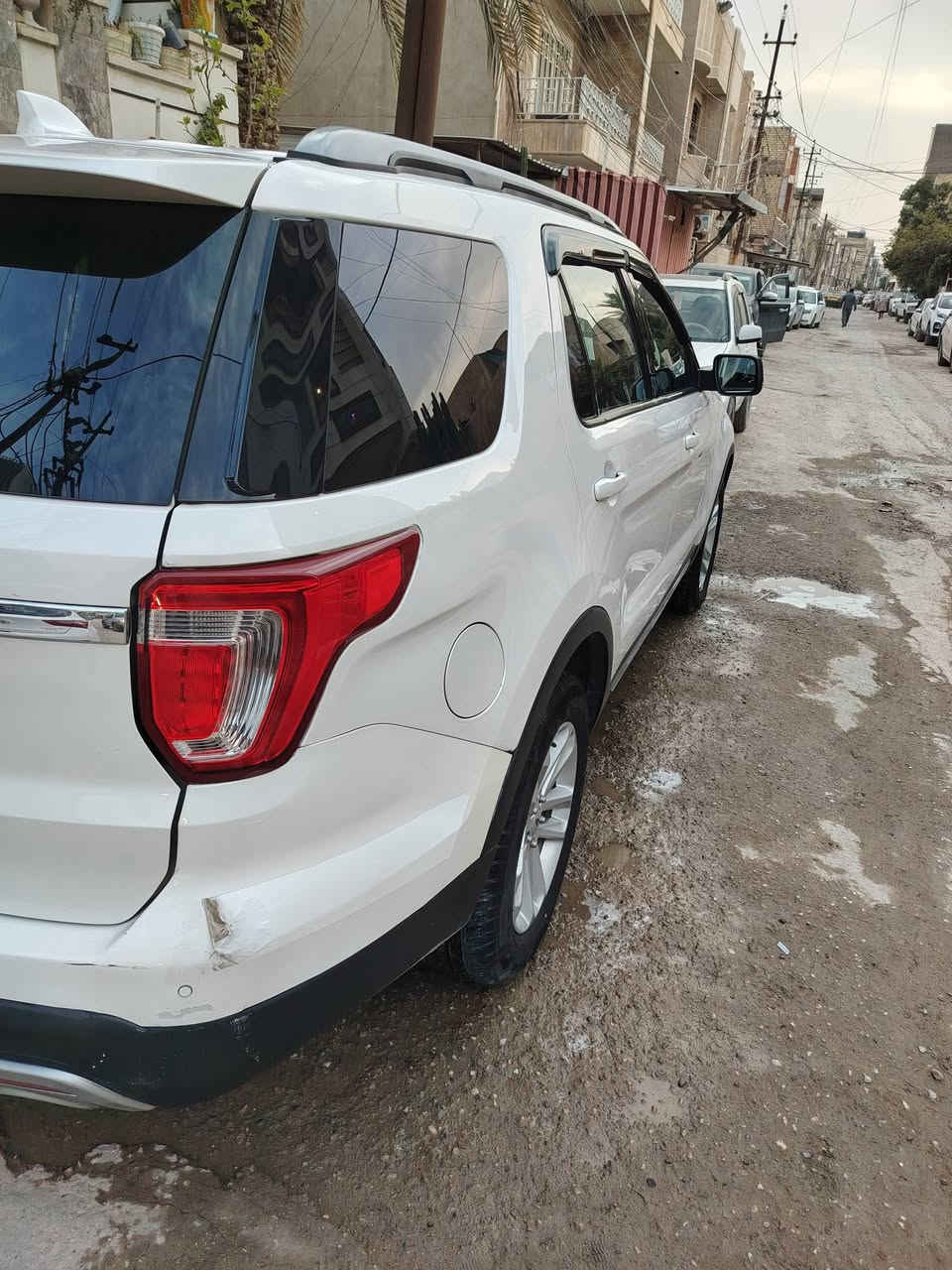 اكسبلورر2017 رقم أربيل بسمي مواصفاته XLT تحكم استيرن شفتات اشاير بل مري رادار حساسات خلفيه اماميه كامره خلفيه كشنات كهرباء وجلد وتدفئه كروز سرعه صندوق كهرباء توويل تبريد ثلاث قطع حادثه بأمريكا صندوق ومبدل بنفس اللون بدون ايرباك وبل عراق صار بيه جاملغ عكس السايق وربع البنيد ماشيه 161الف كيلو محرك كير تبريد إطارات كله بحاله جيده  رايده 180ورقة ملاحظة السياره جدا نظيفه مكانه بغداد شراي اتصل  ***********
