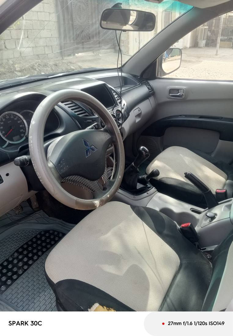 سلام وعليكم بيك اب مستي بوشي l200 فورويل كير عادي بانزين سونار موجود موديل 2015 باسمي رقم ديالى للاستفسار الاتصال على الرقم ممتواجد في الفيس ***********
