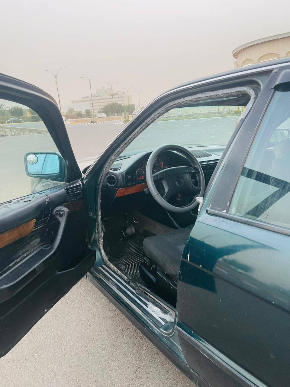 سلام عليكم 
للبيع بي ام 
موديل 1990
حجم 535
كير اوتو 
سعر 45بيها 
اتصال ‏‪***********‬‏
