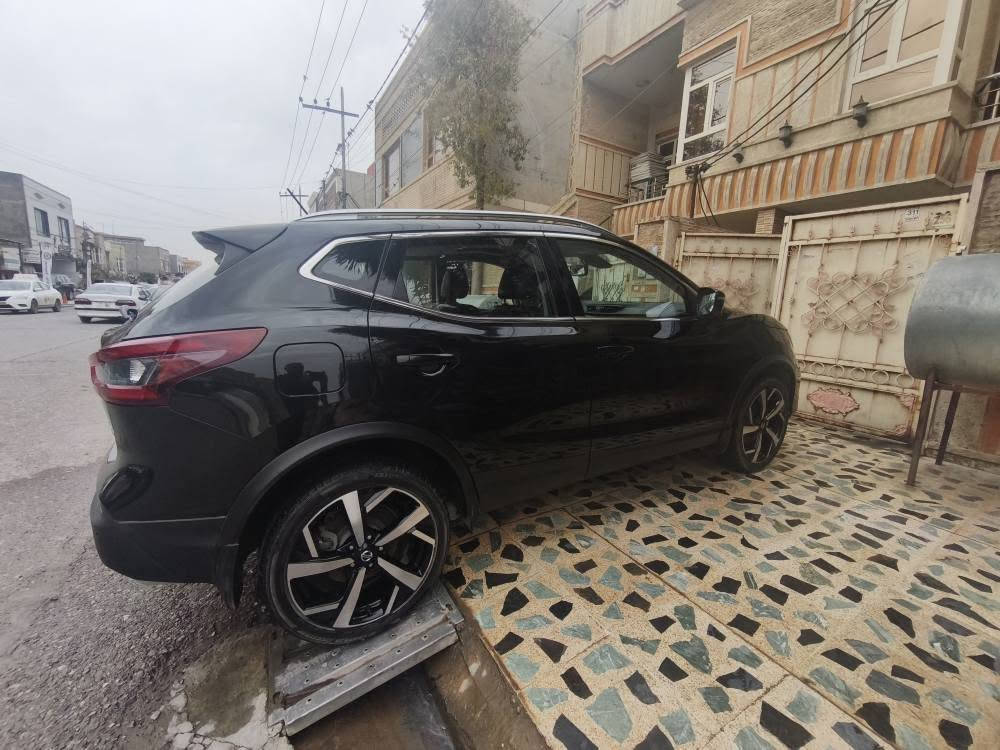 نيسان رۆگ سپۆڕت مودیل 2022 مواسفات SLWD هیچ بۆیاغی نی یە هیچ ارباکی نە تەڤیوە بەناوی خۆمە فحسی سۆنەرم داناوە بۆ زانیاری زیاتر پەیوەندی بکەن بەم ژمارە تەلەفۆنە *********** أربيل, العراق
