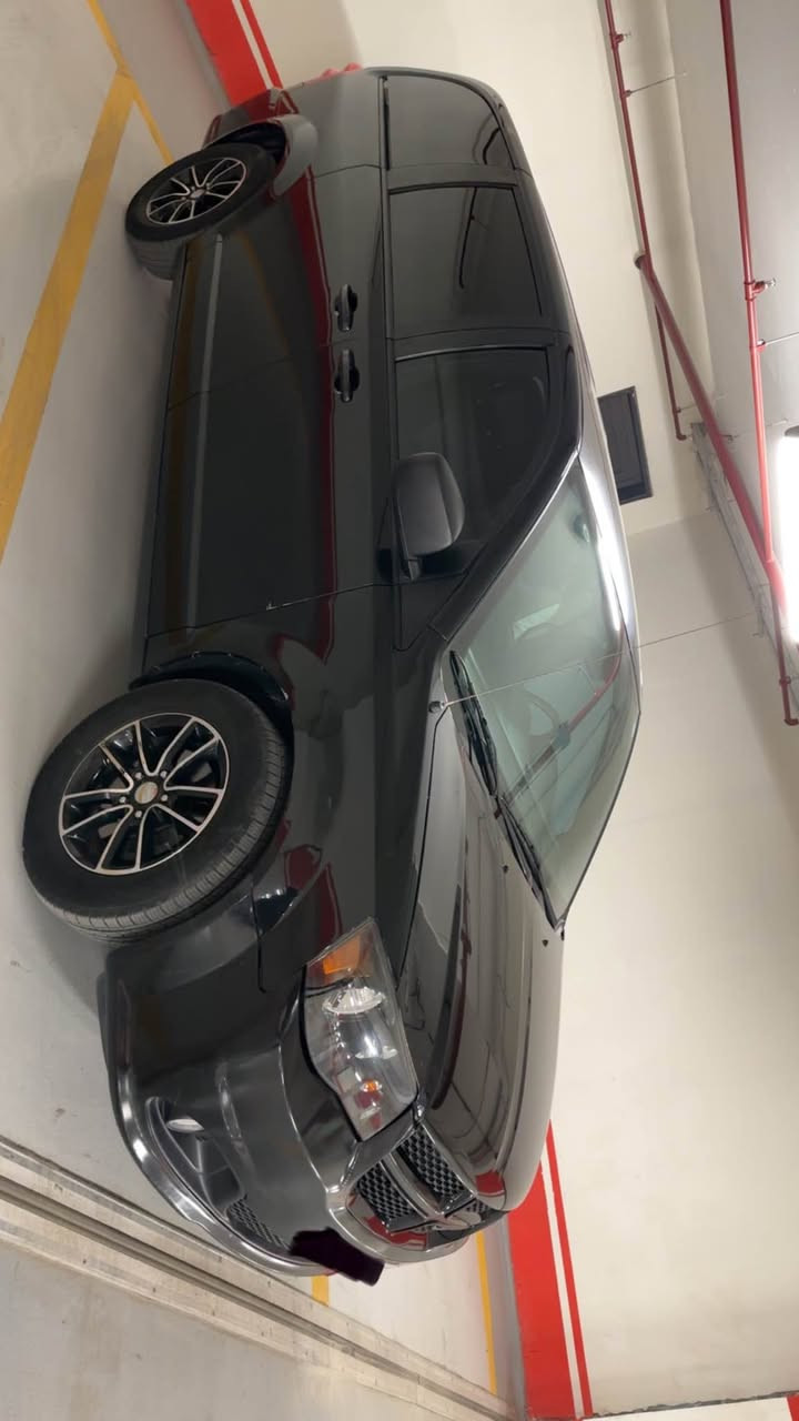 ‏Dodge grand caravan 2019

ڕەقەم شانسی ( 2C4RDGEGXKR567898 ) 

مواسەفات GT فول ٧ نەفەری ( کوشن جلد و هیتەر و سوکان هیتەر تەبرید مەرکەزی و لەمس شاشە لەمس و ١٠ سەماعە، ٣ دەرگا شەفت و کارەبایی و پەردە و شەغال )
 گێر و مەکینە بەشەرت 
‏V6 3.6L ECO, ١٠٤.٠٠٠میل ڕۆیشتوە،
 سەر چاملغی پێشەوە لای سەکن ٣ بوسط PDR و سندوق بن ڕەقەمی ٣ بوسط PDR و هندەک سبوغە بێ ژۆرێ بێ ئێرباگ، ڕەقەم هەولێر سەنەوی و هەزەی نوێیە غەرامەی 
لەسەر نیە کتابی جام رەشی هەیە.
————————————————————————————
‏مواصفات GT ٧ راكب وسائد جلدية و هيتر ، و تبريد مركزي شاشة لمس و عندها ١٠ سماعات ٣ أبواب شفت كهربائي و شغال و عندها موافقة زجاج أسود٪؜٨٠ و كلشي بشرط المحرك و الكهربائيات كلها بشرط ، المحرك ٣.٦ ،٦ سلندر ماشية ١٠٤ مل 
باب صندوق تحت رقم صالحينا PDR و جاملغ مال السكن شوي همينا PDR بدون دواخل و ايرباك سليمة و كلشي جديد الرقم و السنوي.

‏WhatsApp- 0750 339 3060 أربيل, العراق
