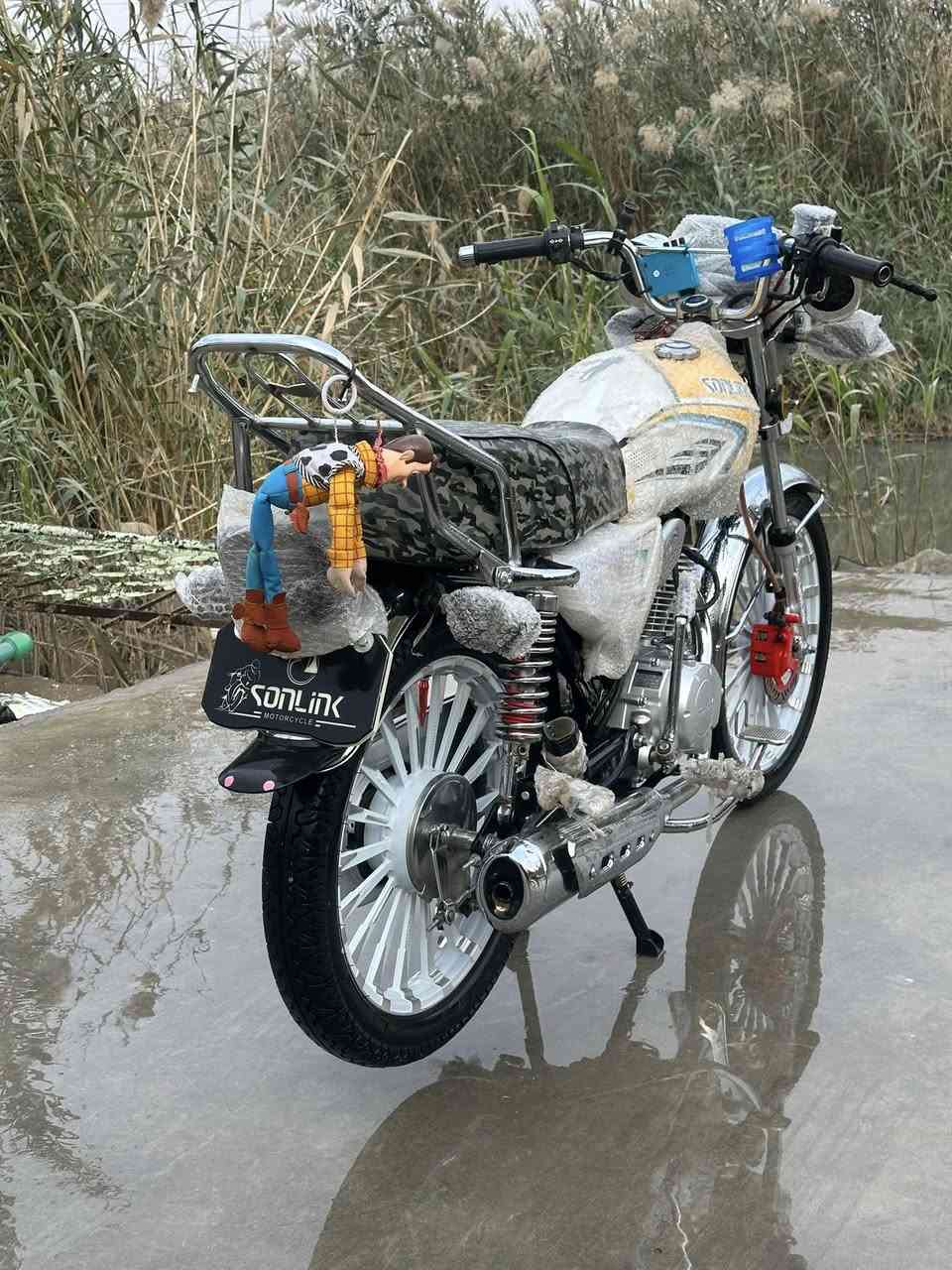 السلام عليكم سولنك 24 شكل 25 الأصلي مكفوله الدراجه محرك 150 بعدها زيرو السعر 750 مكاني بغداد الراشديه ‪0778 226 3840‬
