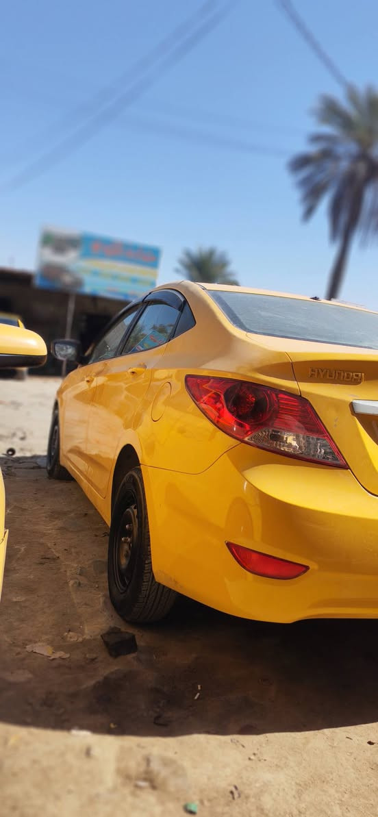 اكسنت موديل13 مكينه وكير وحداديه وتخم تاير رقم بغداد مصفره هيئه وغرامات صبغه جديدة امبدل بيها باب خلفي فقط (السعر82وبيها مجال حك الجيه) العنوان الديوانية (***********
