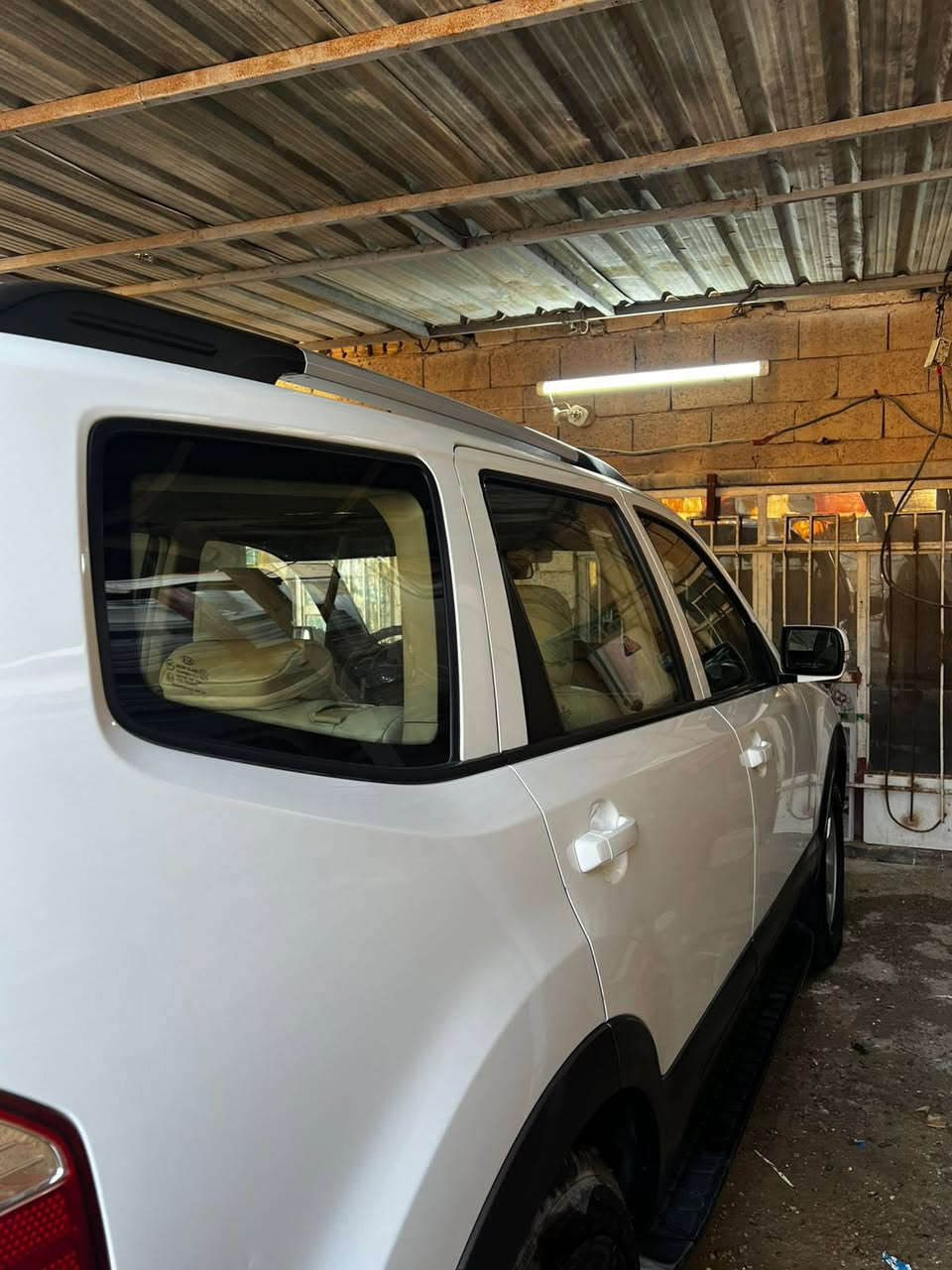 سلام عليكم شباب مهافي ٢٠١٣ مكينه ٦سلندر فول موصفات تخم تاير صدر مامي خلفي بيه بارد قليل ولباقي مكفول من الصبغ وضربه وأفتح سياره جديده معنه الكلام سعر ١٦٠ وبيه مجال ***********
