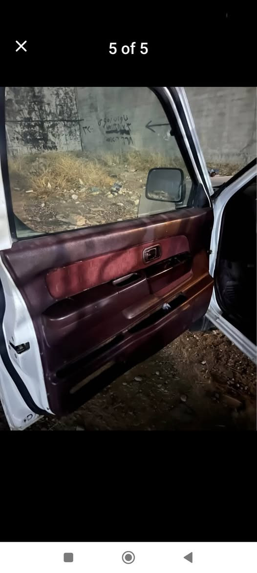 سلام علیکم 
بەناوی خوا نیسان پیکاب
٢٠٠٨
گێڕ مەکینە تەبریت بەشەرت
تەحویل وەکالە بەشەرت
ڕەقەموو سەنەوی تازەیە
تایەی تازەیە
تەبریتو پاوەر
چەمچەی لەگەڵە
سەیارەکە بەس سایەقێکی ئەوێ بۆ بارو تەواو 
بێ سبوخ بێ لێدراو 
تەنها تۆزێک ساردی هەیە لە ڕەسمەکە دیارە
سەیارەکە لە کەرکوکە
سعری١٠٥$و مەجالێکی برایانە
تکایە گەر مشتەری نی سەری خۆمو خۆت مەیەشێن
*********** كركوك, العراق
