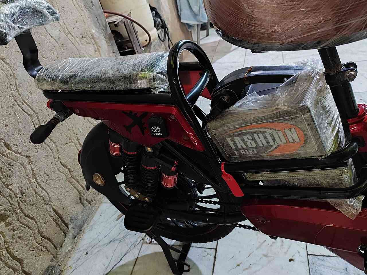 دراجة شحن كربائية

🚲 النوع: ريان حجم 20
🎨 اللون: أحمر 
🔋 بطاريات نظيفات وجدد مع شاحنة مالتها
💡 لايت عالي وناصي اشاير كله شغال 
🧺 سلة أمامية
👌 بيها بلوتوث 
✅ نظام 4 سرع بسرعه 99 
📍 الدراجة نظيفة وجاهزة للاستخدام  
  
السعر خاص💫🔥
مكاني نجف ❤ 
للاستفسار اكثر الاتصال بالرقم
*********** النجف, العراق
