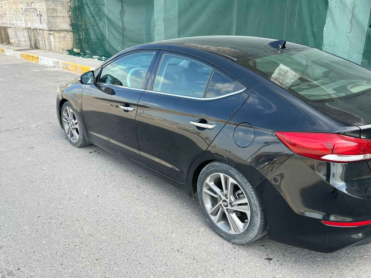 السلام عليكم
النترا 2017
امريكي
رقم بغداد 
السياره فول 1/1 لمتد
عداد المشي 117 ميل
عليه ادامة كامله 
منضومه تبريد جديده
السعر 117$ مجاله شي بسيط
واتساب ‭0773 542 9075‬
حادثه موجود بل منشور 
ايرباك دشبول
