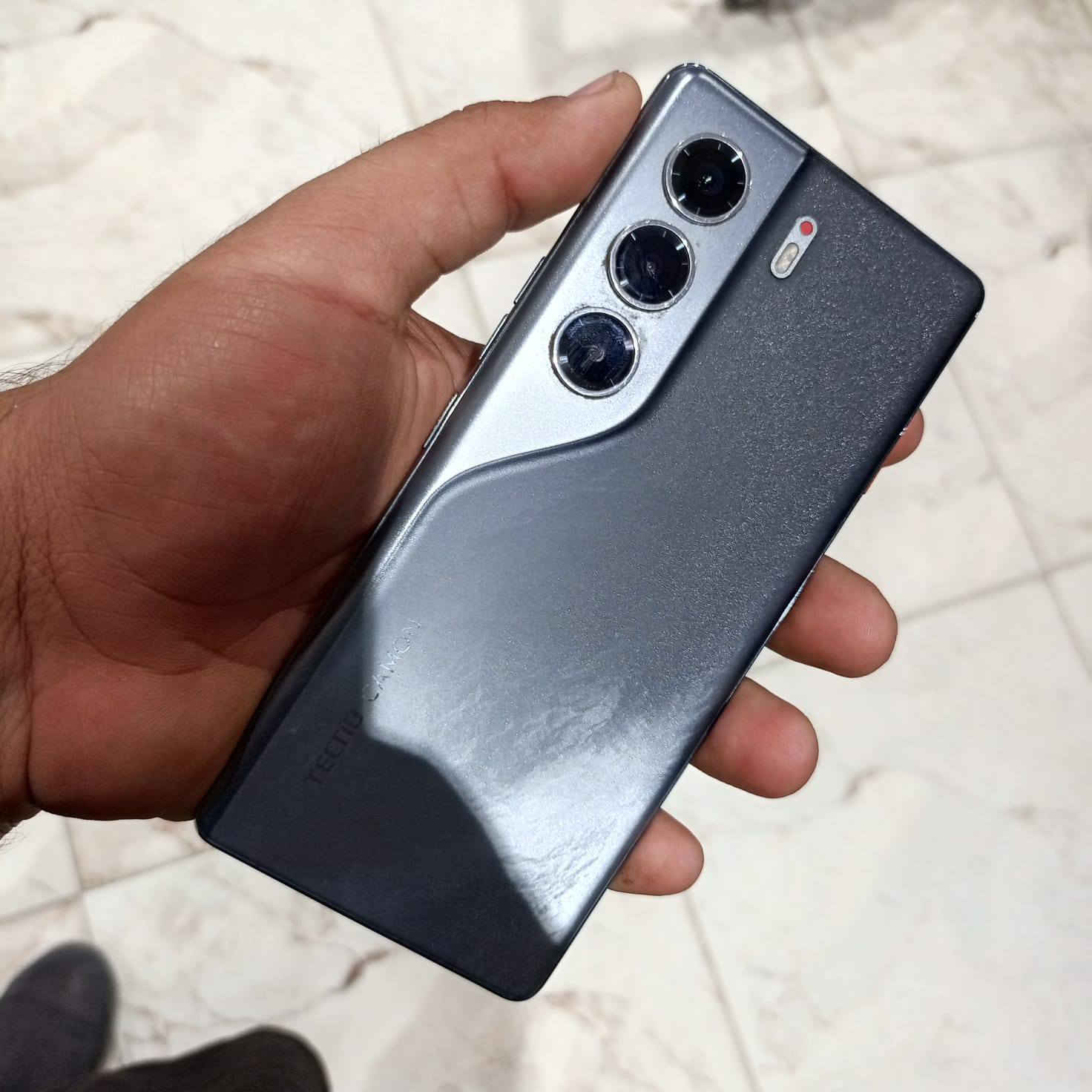 السلام عليكم
للبيع
تكنو كامون 40 برو 5G
ذاكره 256/12
الجهاز نظيف مكفول من التصليح أو الفتح 
بيه فقط هاي الفطور فوك الشاشة ما مثرات أبد 
السعر  ( ٢٥٠ ) بيه مجال قليل 
المكان بابل القاسم


**إذا كنت صاحب هذا الإعلان وتريد حذفه لأي سبب، رجاءا أرسل رسالة إلى الدعم الفني**