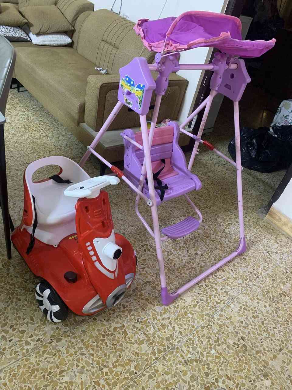 مرجوحه أطفال وسياره جديده سعرها بسوك 125 ألف  بس تحتاج بطاريه  ثنينهم السعر 100


**إذا كنت صاحب هذا الإعلان وتريد حذفه لأي سبب، رجاءا أرسل رسالة إلى الدعم الفني**