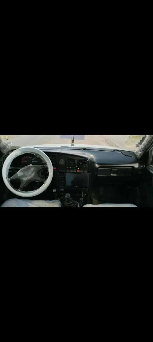 اوميكا 1991. مشروع وطني. دفتر بنزين بي. صبغ عام. للبيع سعره 33وبي مجال. مكاني كركوك ***********. شرط تحويل وكالة. كله شرط كركوك, العراق
