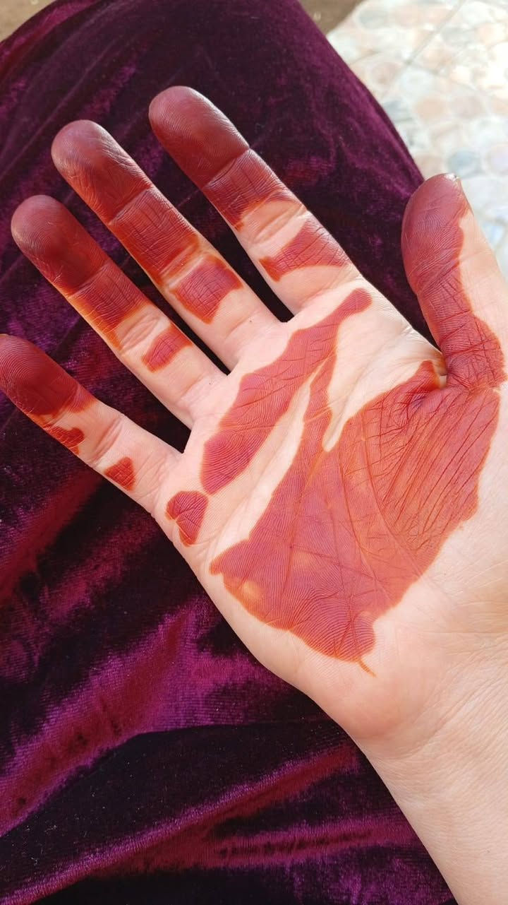 حنه للعيد جنن اصليه مضمونه شرط موزينه ترجع لأستفسار خاص ***********
