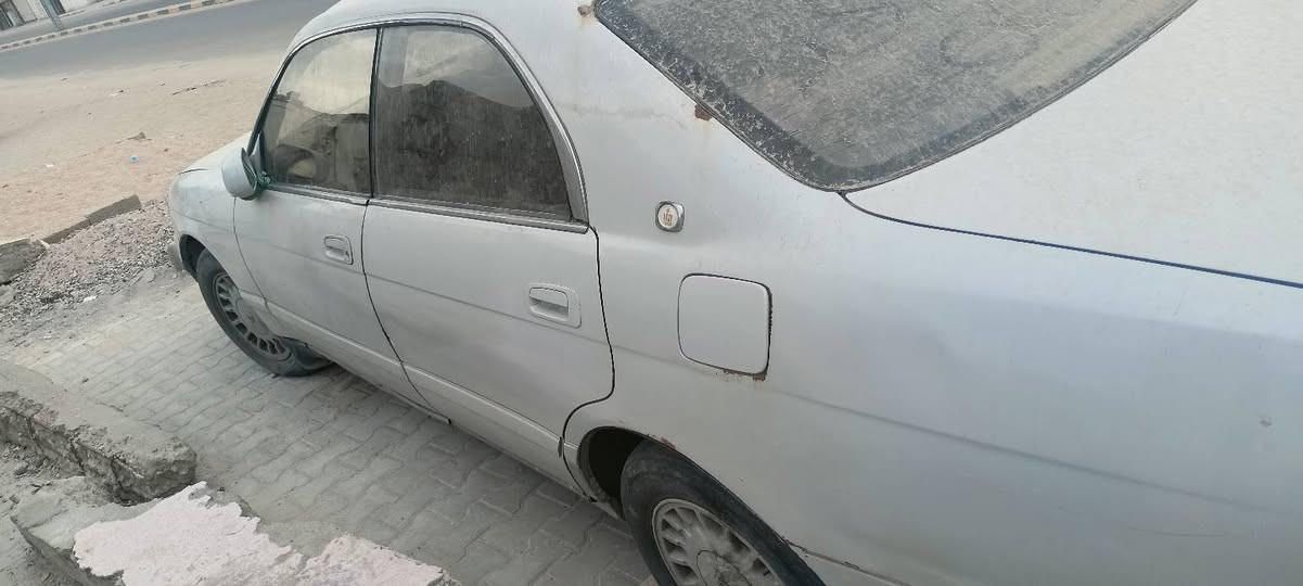 سلام عليكم سياره بطه للبيع
سنويه 27 بعدهه مامنتهيه
يرادلهه مكينه وكير 
رقم بصره
***********
اتصل وتدلل
