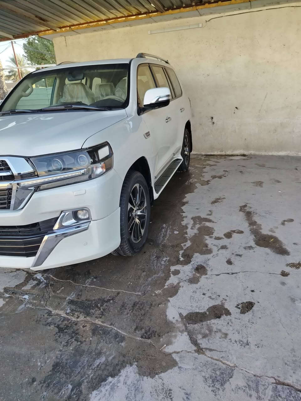 السلام عليكم لاندكروزر 2016 بريم كفاله بارد بسيط ماشيه 113 رقم بغداد دولي باسمنه سعر 475 مجال قليل *********** مكانهه حله
