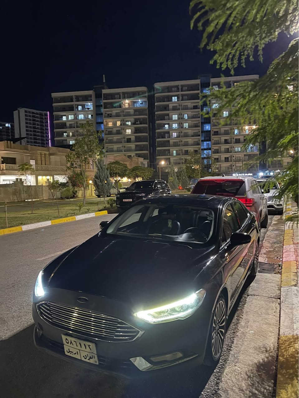 فورد فيوجن تيتانيوم ٢٠١٧ فول فول 
السيارة نضيفة وعليها غرامة ٧٠٠$ تقريباً 
بيها قطعة وحدة جاملغ السكن بدون دواخل 
مواصفات .. 
تحديد سرعة 
نضام خط الشارع
كشنات تدفئة وتبريد والستيرن تدفئة
سلايد 
بريك بصمة
نضام كار بلي بلادي بي
بيها مجال للطيبين 
*********** أربيل, العراق
