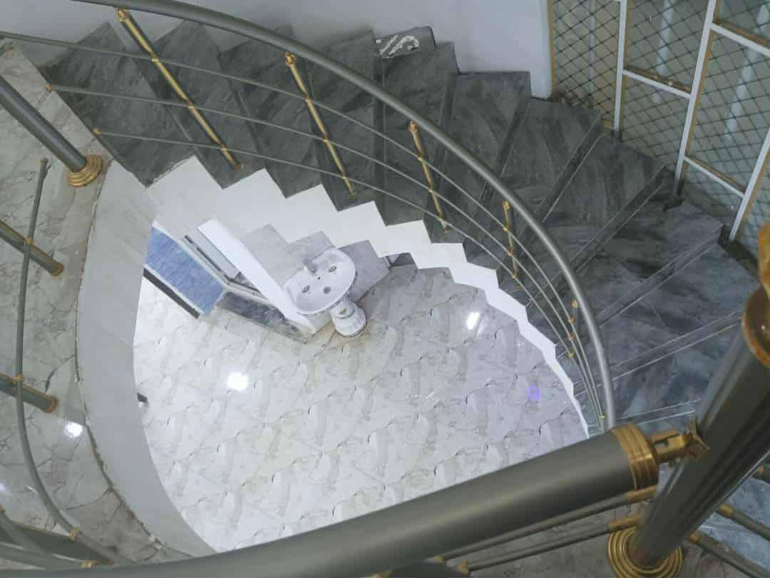 للبيع منزل مساحة 120 متر 🏠
واجهة 6 نزال 20
طابقين بناء حديث مواصفات فول 👍🏽
دور الزراعه الثالثة 
شارع الريان تطلع گبل البيت الازرق 
سادس بيت لونه مميز
بسعر مناسب جدا 
للتواصل خاص او الاتصال ***********
او ‪***********‬‏
