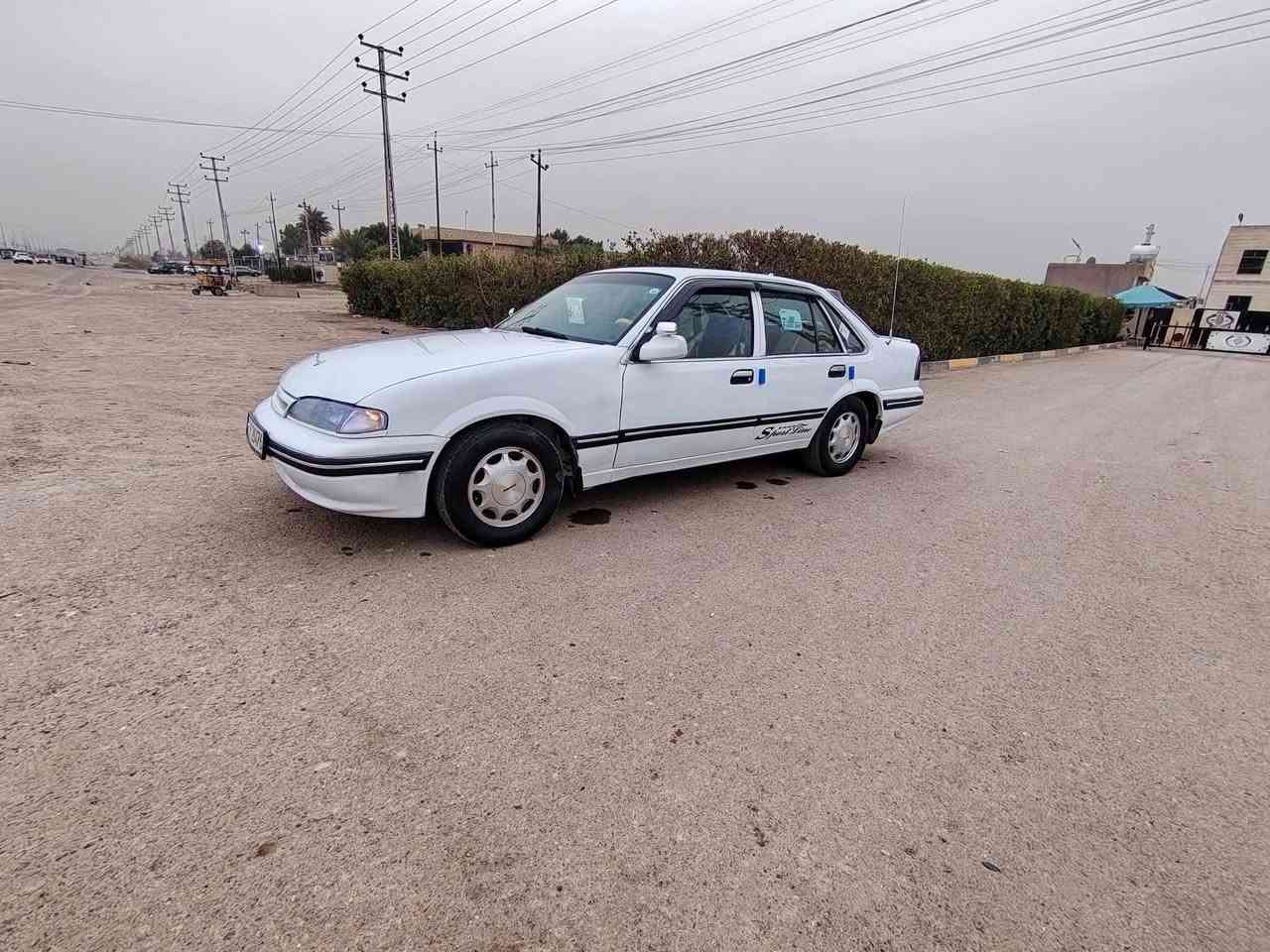 السلام عليكم برنس 94 بسمي رقم دولي وهزه جديده كير ومحرك نظيفات فول صدر جديد مشط ستيرن جديد سياره حلوه مصبوقه حزام لجماليه مكفولة من الضربه ويل كب مجلي بطاين نظيفات دوشمه كشنات أرضية  جلد تخم تاير جديد دشبول صاج السعر 40ورقة وبيه مجال قليل حك جيتك  مكاني بغداد أبو دشير ***********
